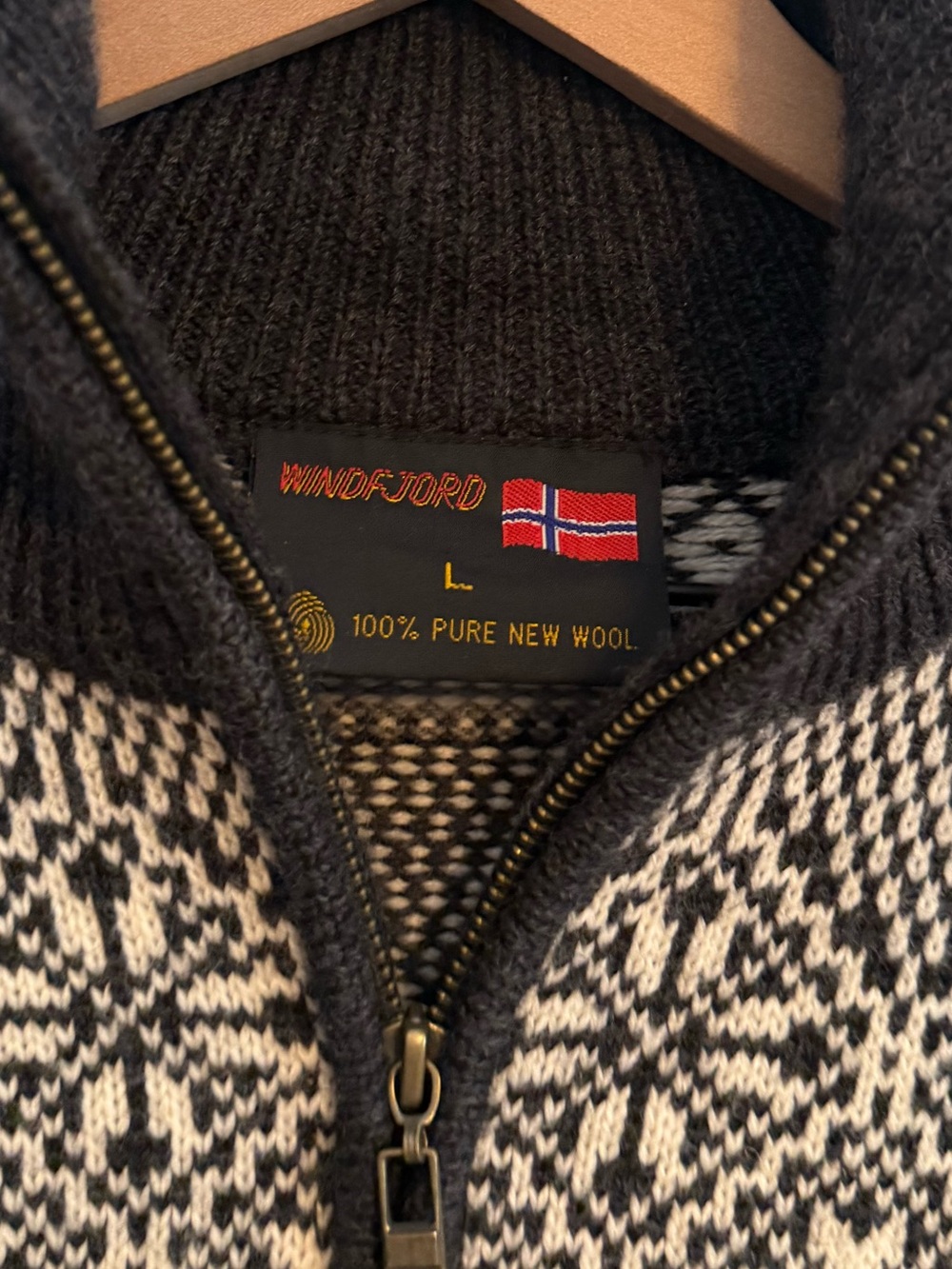 Windfjord Nordic
100% pure wool sweater - Picture 2 of 6